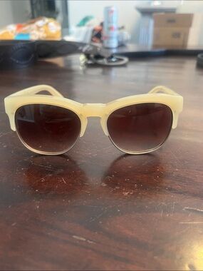 Wildfox Women's Nude 'Rectangular Sunglasses club fox